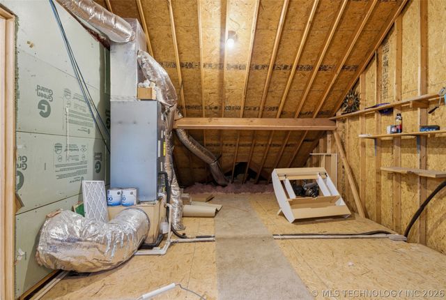 26997 E 161st Street S, Coweta, OK 74429