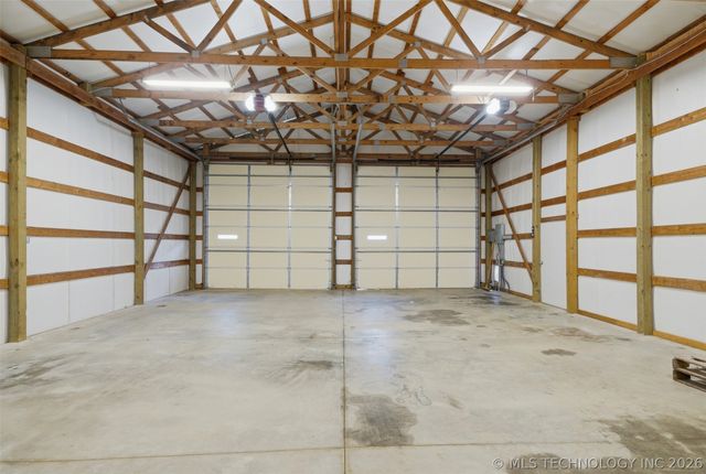 26997 E 161st Street S, Coweta, OK 74429