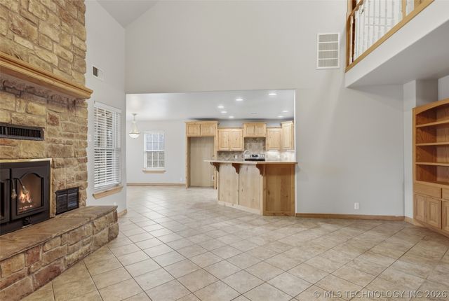 26997 E 161st Street S, Coweta, OK 74429