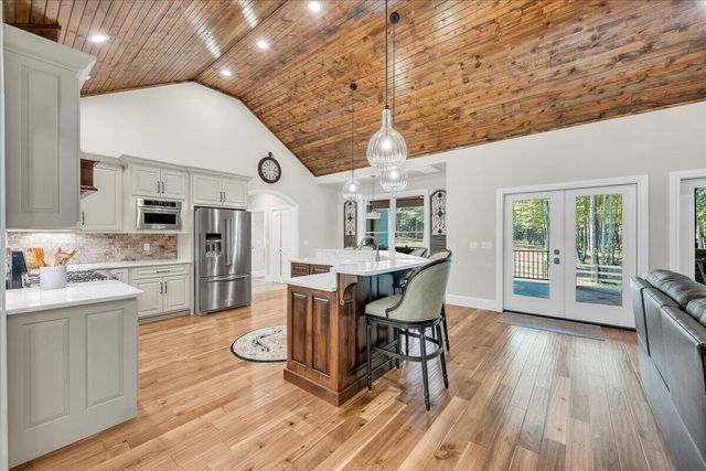 275 Wilderness Drive, Jasper, TN 37347