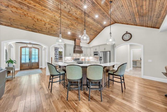 275 Wilderness Drive, Jasper, TN 37347