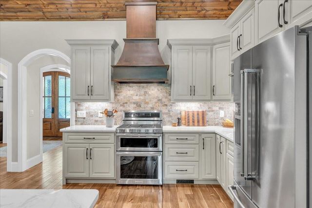 275 Wilderness Drive, Jasper, TN 37347
