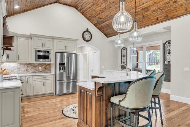 275 Wilderness Drive, Jasper, TN 37347