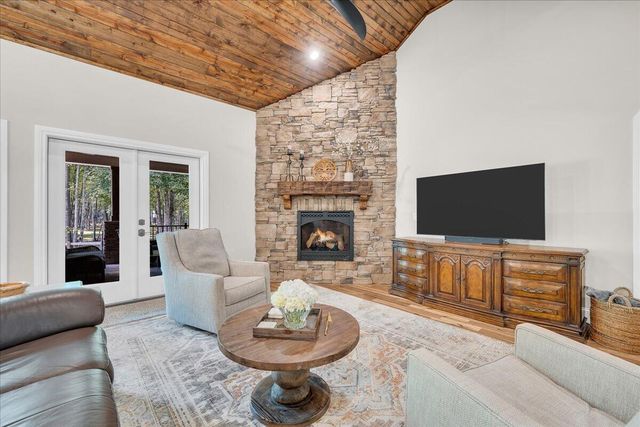 275 Wilderness Drive, Jasper, TN 37347