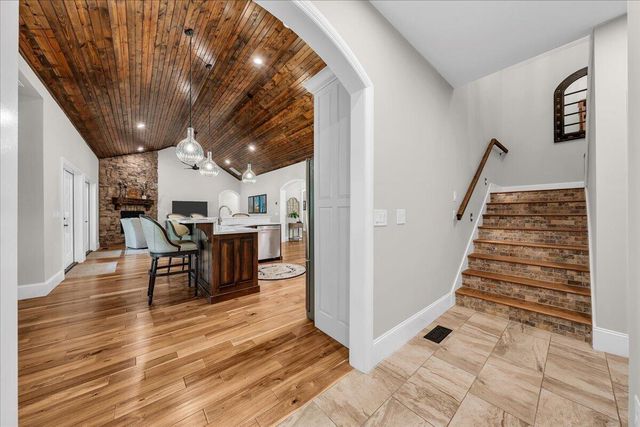 275 Wilderness Drive, Jasper, TN 37347