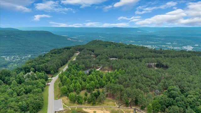 275 Wilderness Drive, Jasper, TN 37347