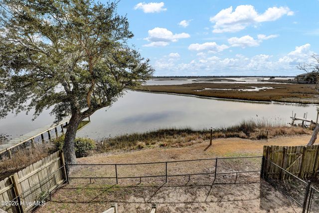 444 Little Kinston Road, Nakina, NC 28455