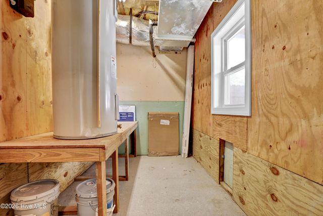 444 Little Kinston Road, Nakina, NC 28455