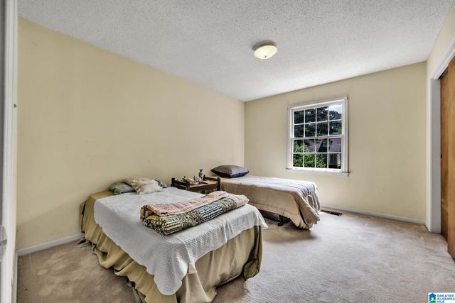 522 S SANDERS ROAD, Hoover, AL 35226
