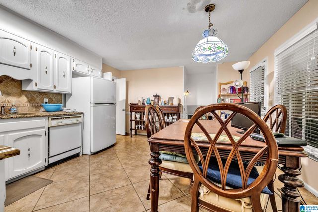 522 S SANDERS ROAD, Hoover, AL 35226