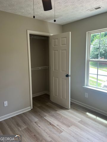 4622 Middleboro Lane, Gainesville, GA 30506