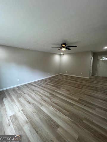 4622 Middleboro Lane, Gainesville, GA 30506