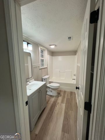4622 Middleboro Lane, Gainesville, GA 30506