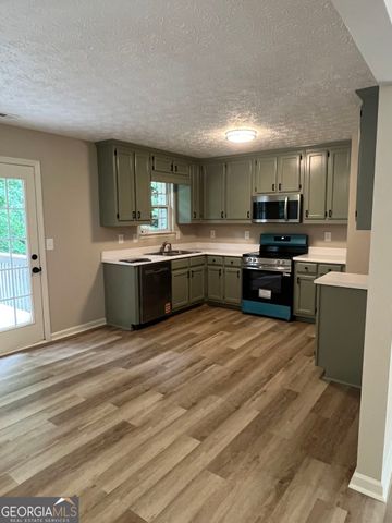 4622 Middleboro Lane, Gainesville, GA 30506