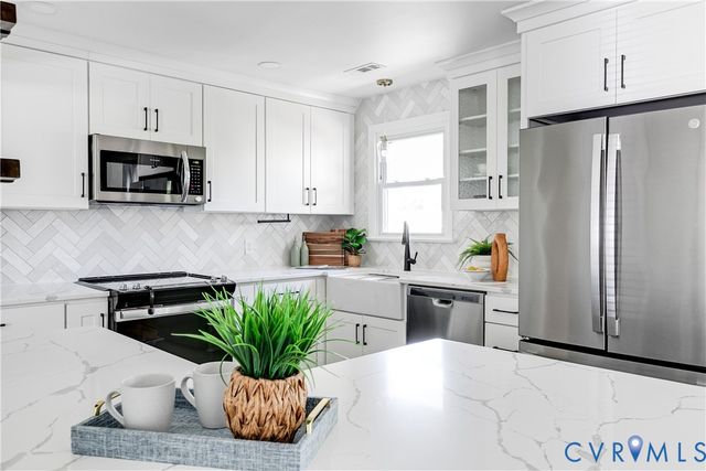 710 Maybeury Dr, Henrico, VA 23229