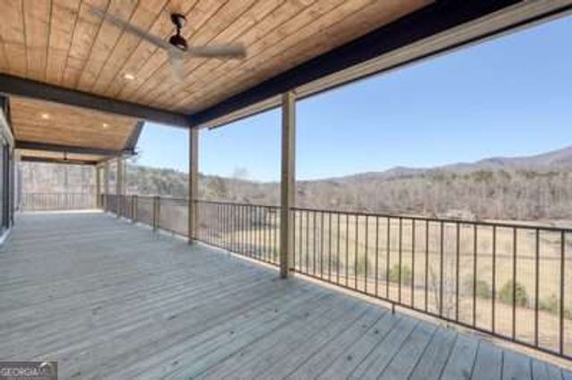 256 Windy Reed Drive, Hiawassee, GA 30546