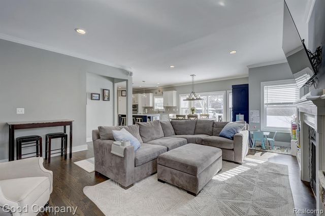 308 Parkdale Avenue, Royal Oak, MI 48073