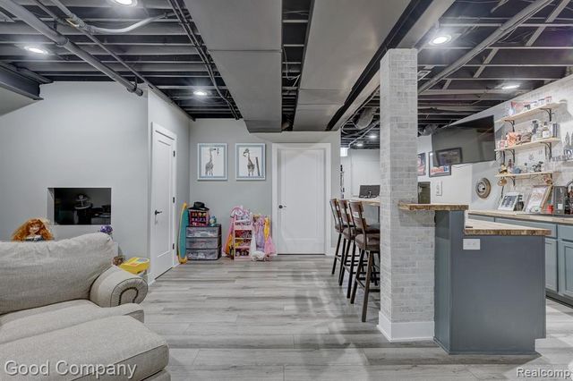 308 Parkdale Avenue, Royal Oak, MI 48073