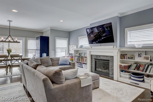 308 Parkdale Avenue, Royal Oak, MI 48073
