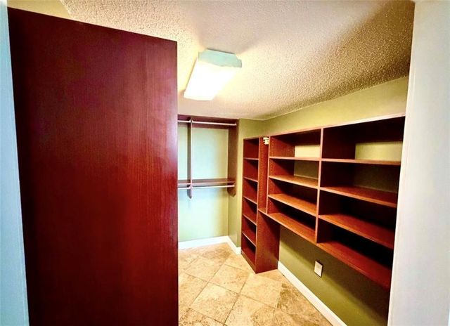 2870 Pharr Court South NW 1109, Atlanta, GA 30305