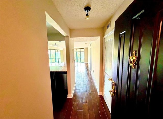 2870 Pharr Court South NW 1109, Atlanta, GA 30305