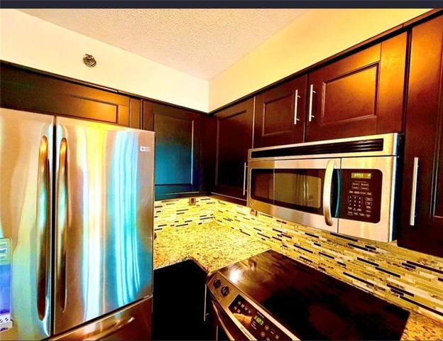 2870 Pharr Court South NW 1109, Atlanta, GA 30305