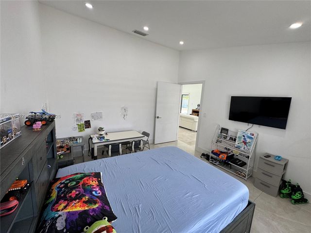 18781 SW 294th Ter, Homestead, FL 33030