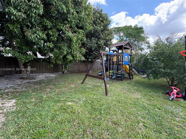 18781 SW 294th Ter, Homestead, FL 33030