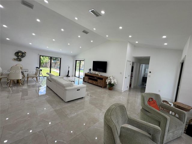 18781 SW 294th Ter, Homestead, FL 33030