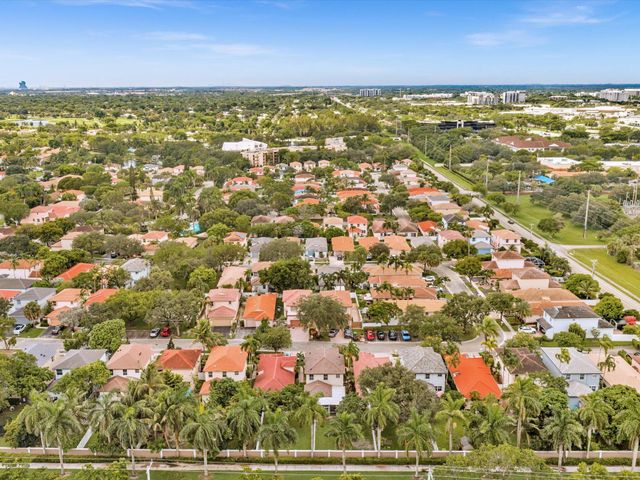 7549 NW 3rd Court, Plantation, FL 33317
