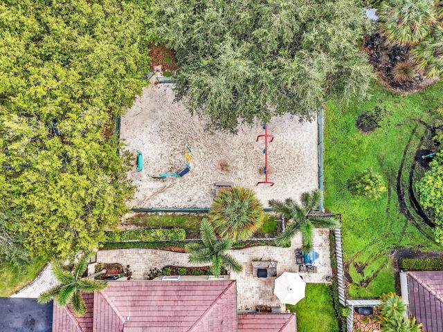 7549 NW 3rd Court, Plantation, FL 33317