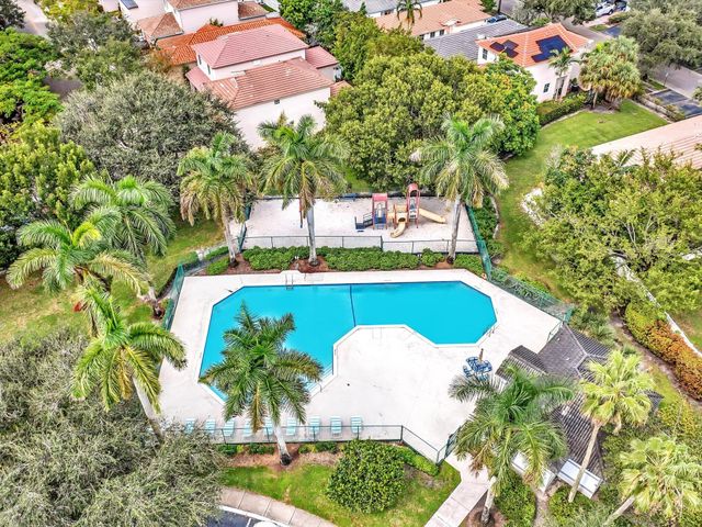 7549 NW 3rd Court, Plantation, FL 33317
