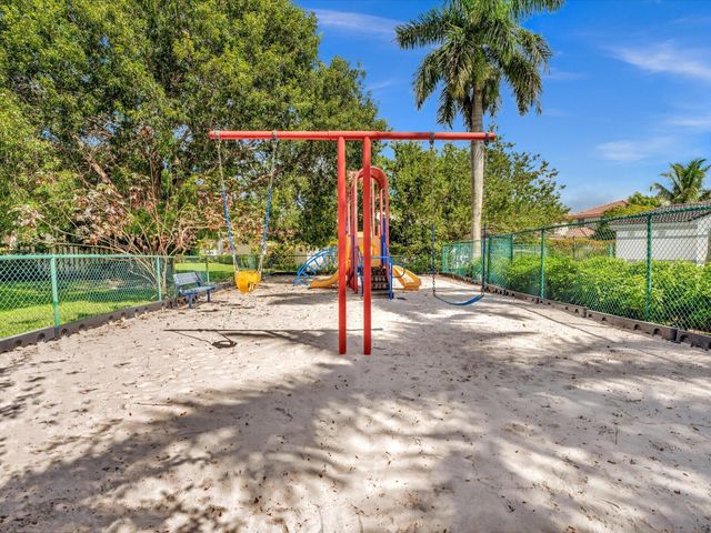 7549 NW 3rd Court, Plantation, FL 33317