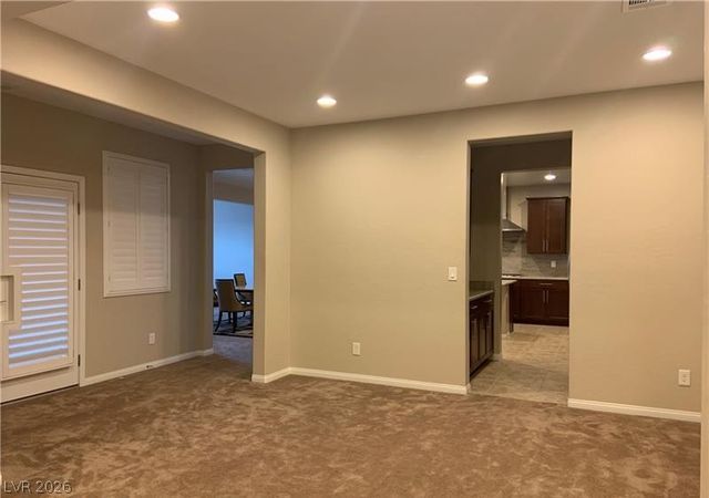8593 Gabby Creek Drive, Las Vegas, NV 89113