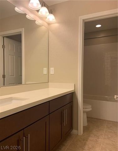 8593 Gabby Creek Drive, Las Vegas, NV 89113