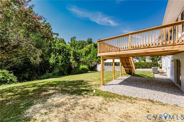 2702 Manchester Dr, Prince George, VA 23875