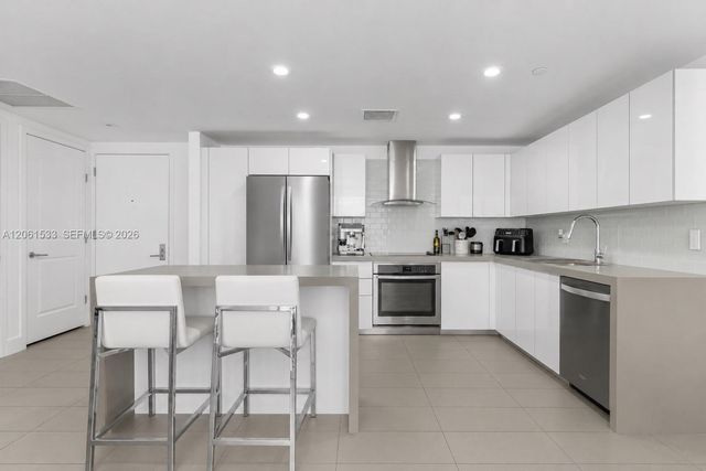 1600 NE 1st Ave 1418, Miami, FL 33132