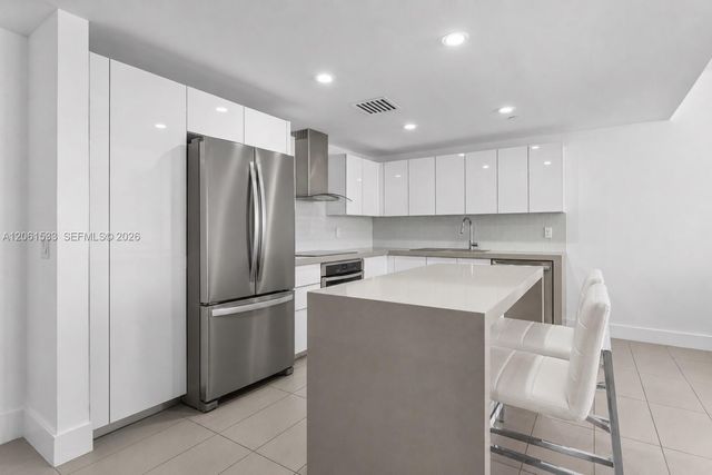 1600 NE 1st Ave 1418, Miami, FL 33132