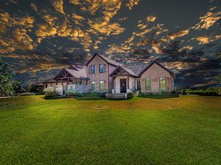 100 Pecan Grove Road, Sealy, TX 77474