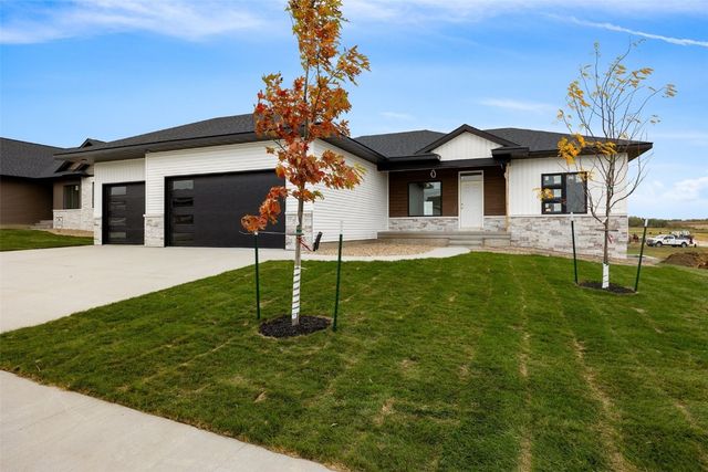 840 Yorkshire Street, North Liberty, IA 52317