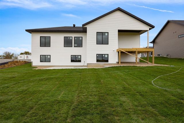 840 Yorkshire Street, North Liberty, IA 52317