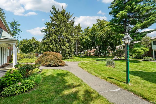 600 Bedford Road 9, Pleasantville, NY 10570