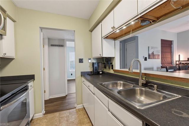 2246 E Ocean View Ave Apt 203, Norfolk, VA 23518