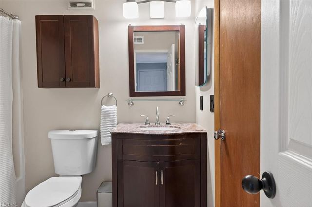 2246 E Ocean View Ave Apt 203, Norfolk, VA 23518