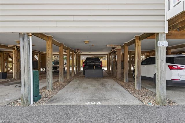 2246 E Ocean View Ave Apt 203, Norfolk, VA 23518