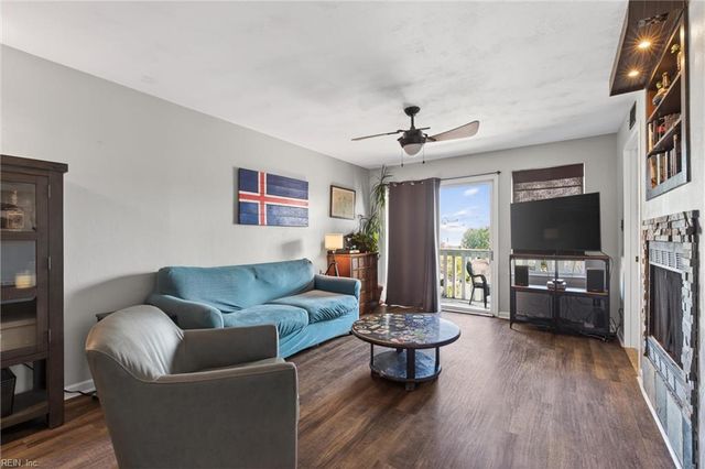 2246 E Ocean View Ave Apt 203, Norfolk, VA 23518