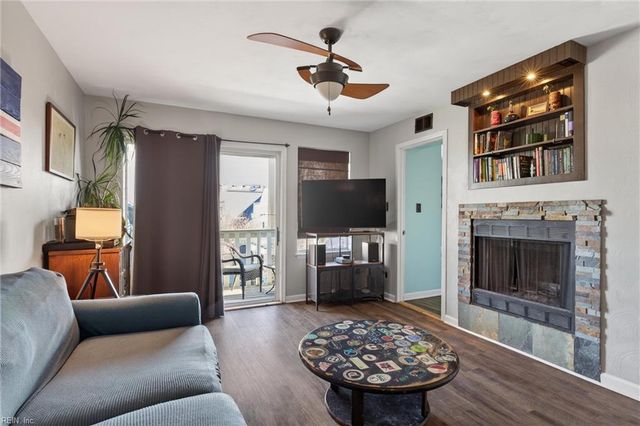 2246 E Ocean View Ave Apt 203, Norfolk, VA 23518