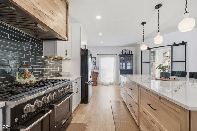 9196 E 300 N, Whitestown, IN 46075