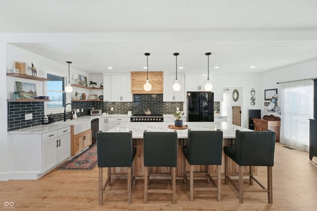 9196 E 300 N, Whitestown, IN 46075