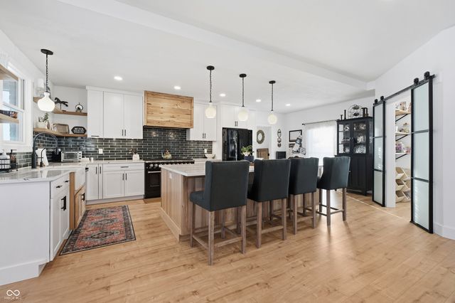 9196 E 300 N, Whitestown, IN 46075